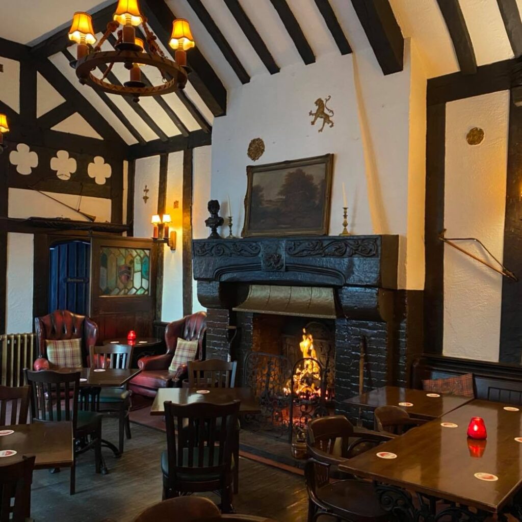 The Tudor Bar - The Old Bell